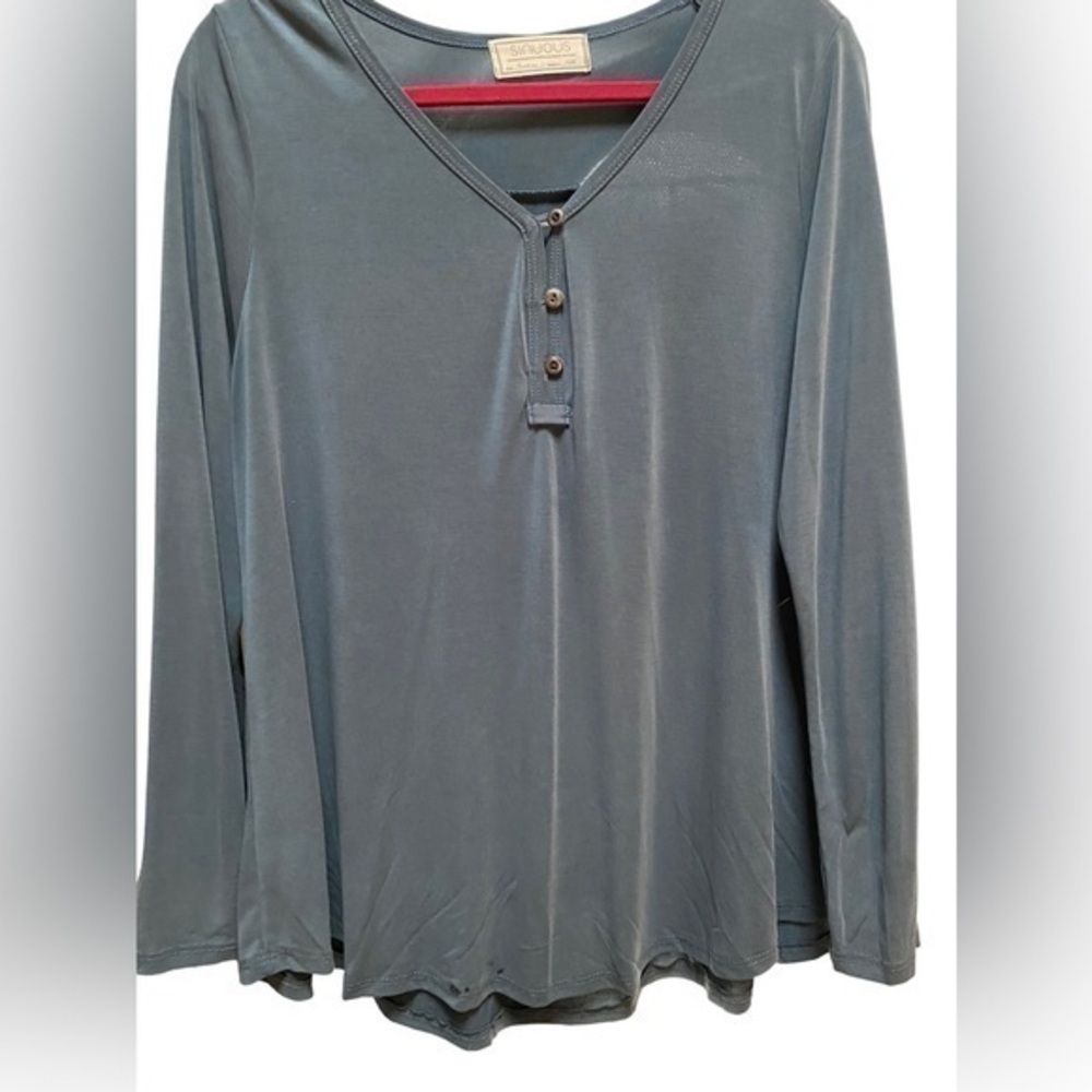 Sinuous blue grey medium long sleeve top blouse spring summer soft